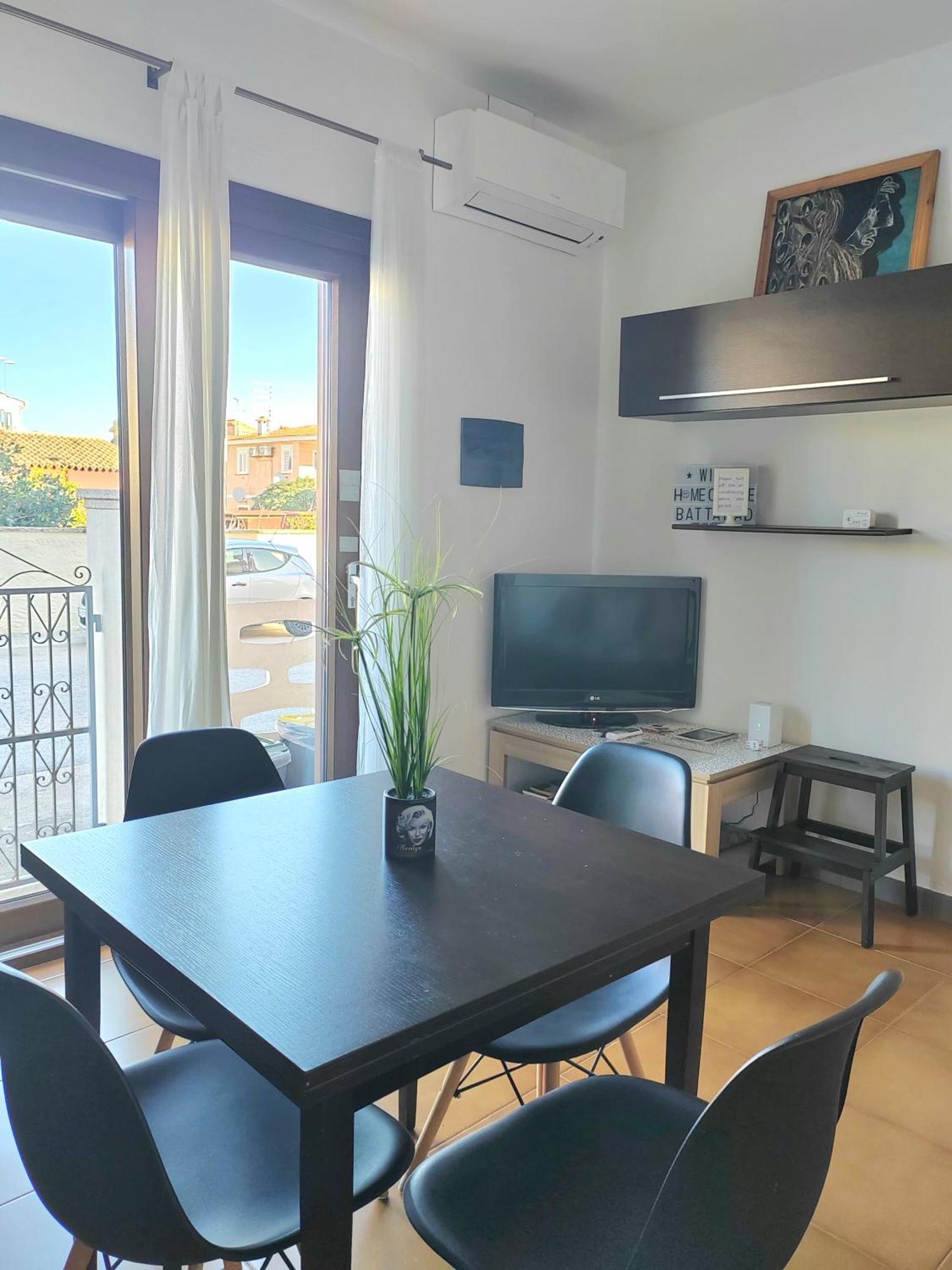 Home Of Fame - Home Gallery With Fully Equipped Kitchen, Separate Entrance, Free Parking Olbia Zewnętrze zdjęcie