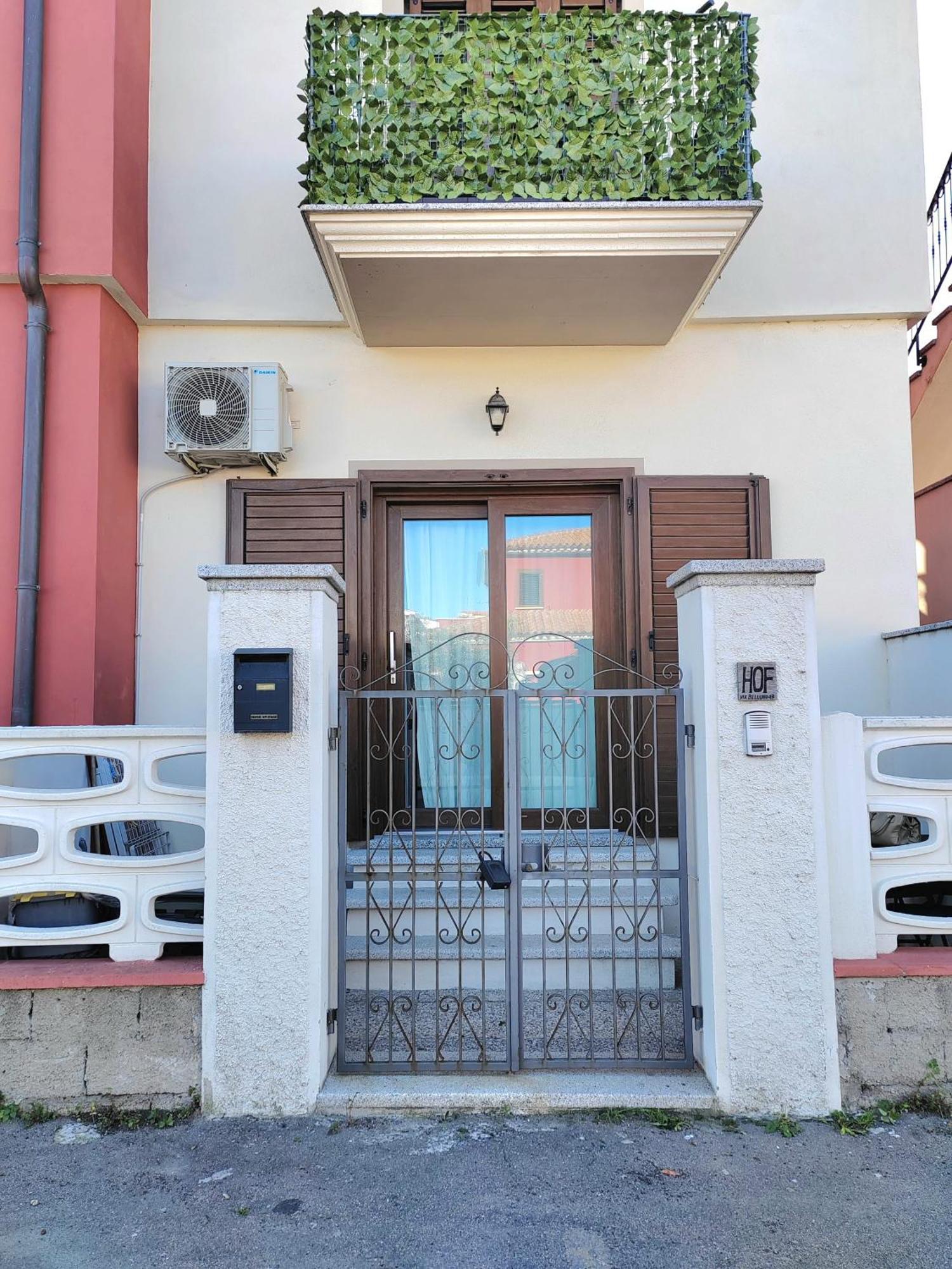 Home Of Fame - Home Gallery With Fully Equipped Kitchen, Separate Entrance, Free Parking Olbia Zewnętrze zdjęcie